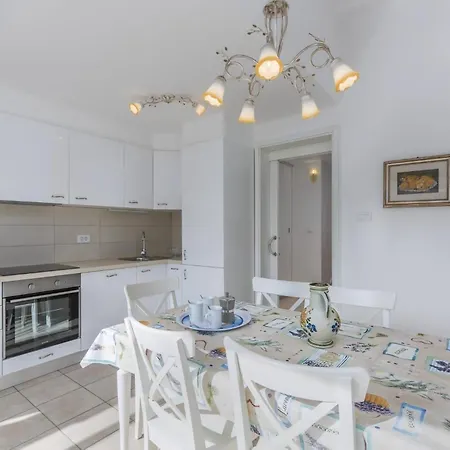 Meerblick Ferienhaus: Modernes Urlaubsdomizil Mit Terrasse *