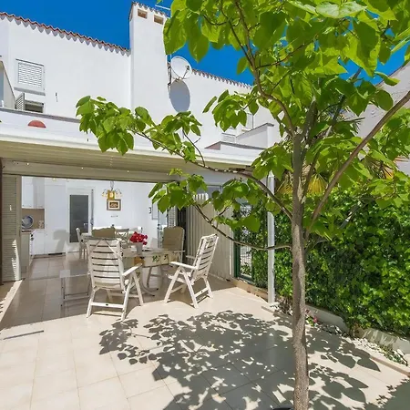 Meerblick Ferienhaus: Modernes Urlaubsdomizil Mit Terrasse Holiday home Dajla
